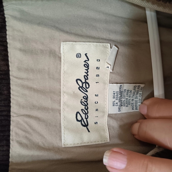 Beige  Jacket with Brown Neck - Picture 4 of 6